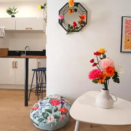 Apartment Le Notre Dame-centre Ville-gare Nimes
