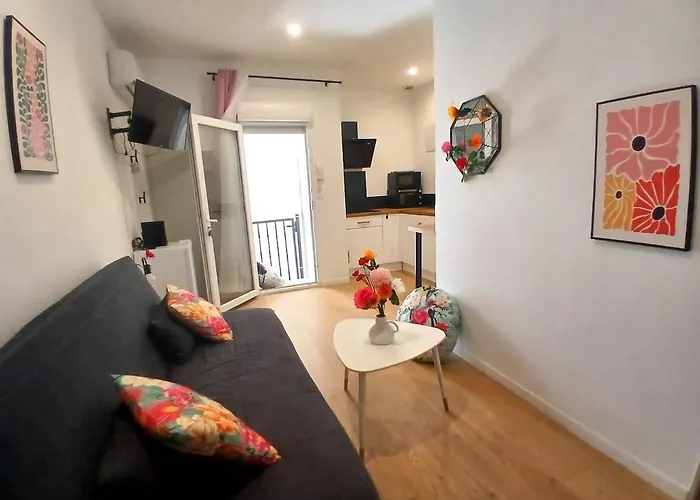 Le Notre Dame-centre Ville-gare Apartamento Nîmes